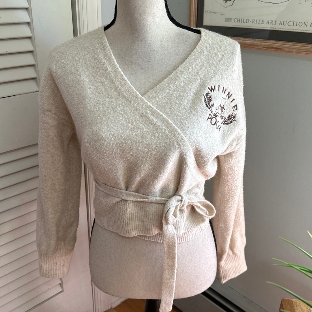 Winnie the Pooh Wrap Sweater Womens XS Beige Embroidered Logo Dainty Cottage